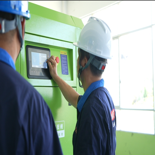 1758605291901785.jpg 無油壓縮機(jī)